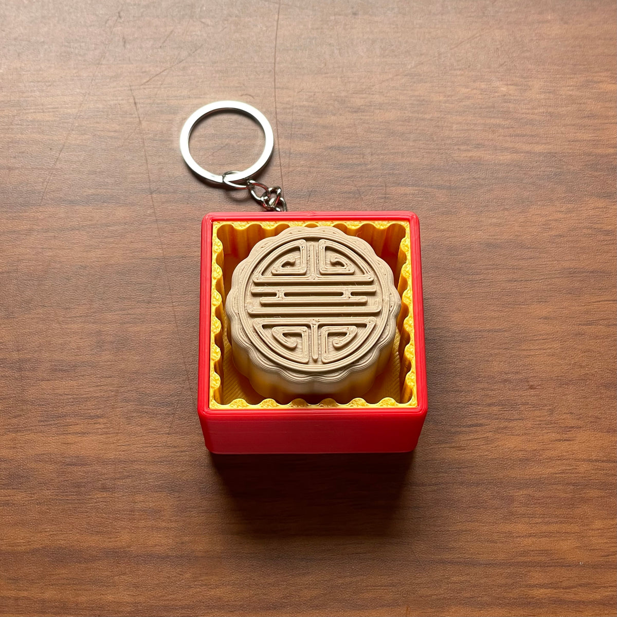 Mooncake Clicky fidget toy