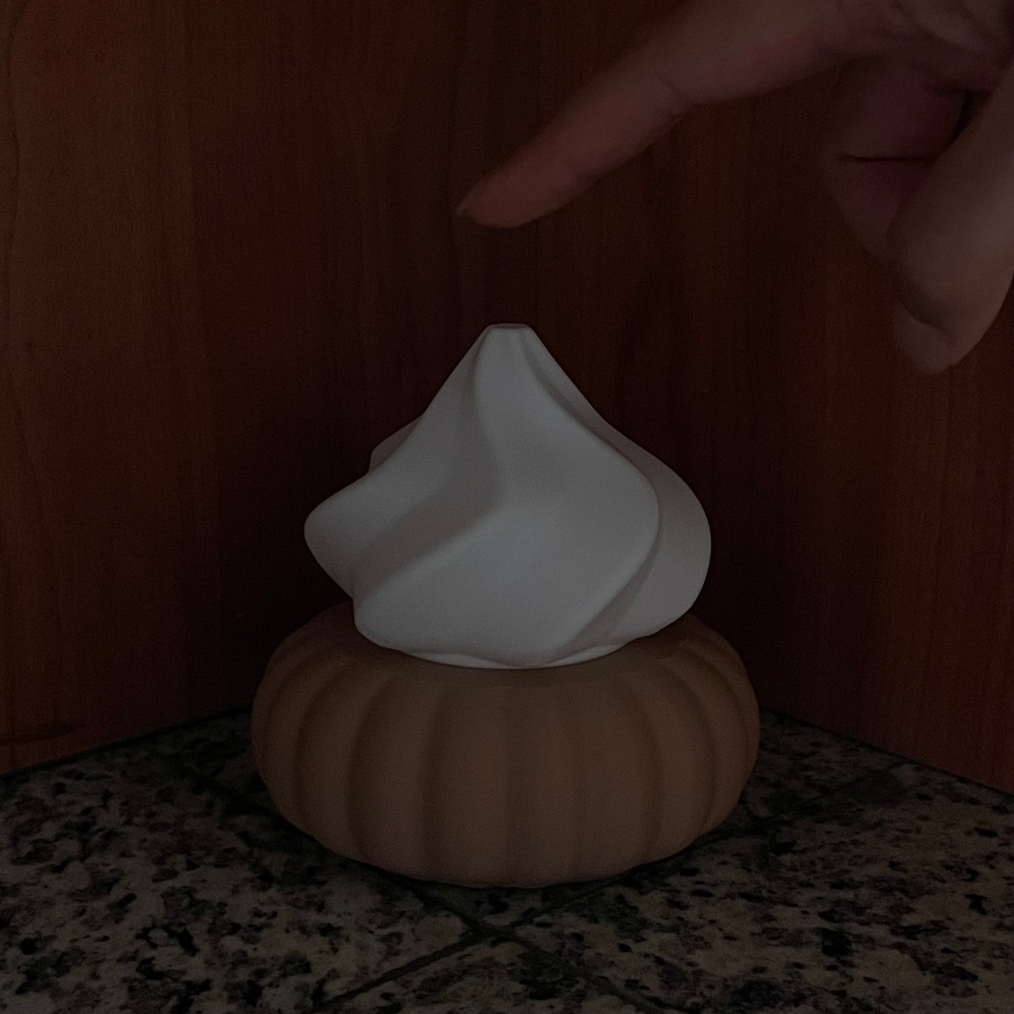 Wireless Gem Biscuit Lamp